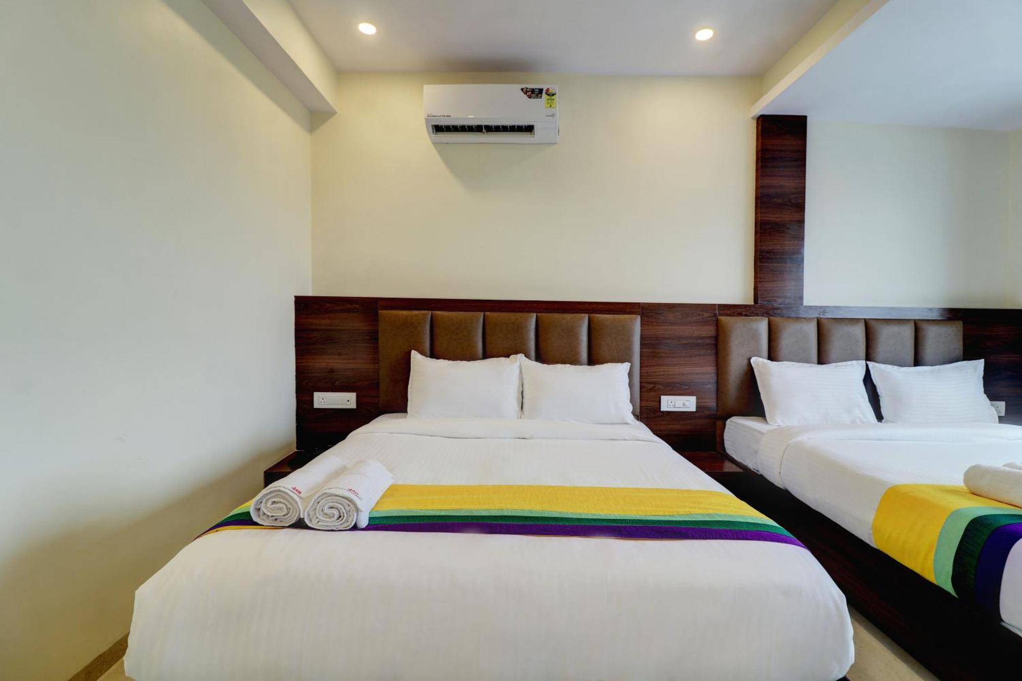 Hotel Dolphin- Fort Mumbai Zimmer foto