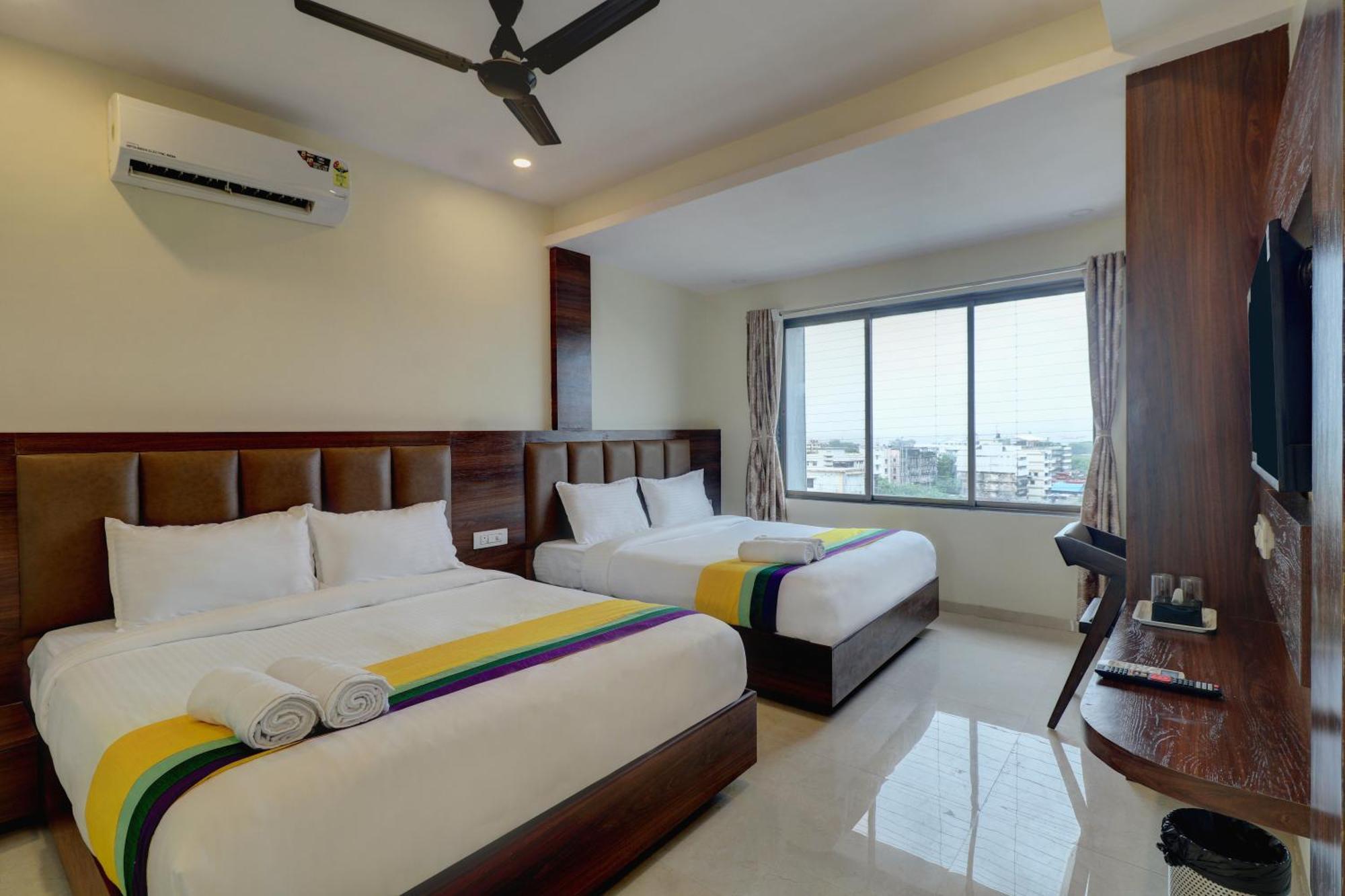 Hotel Dolphin- Fort Mumbai Exterior foto