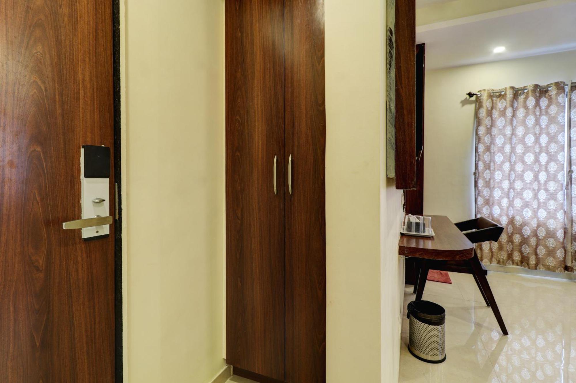 Hotel Dolphin- Fort Mumbai Zimmer foto