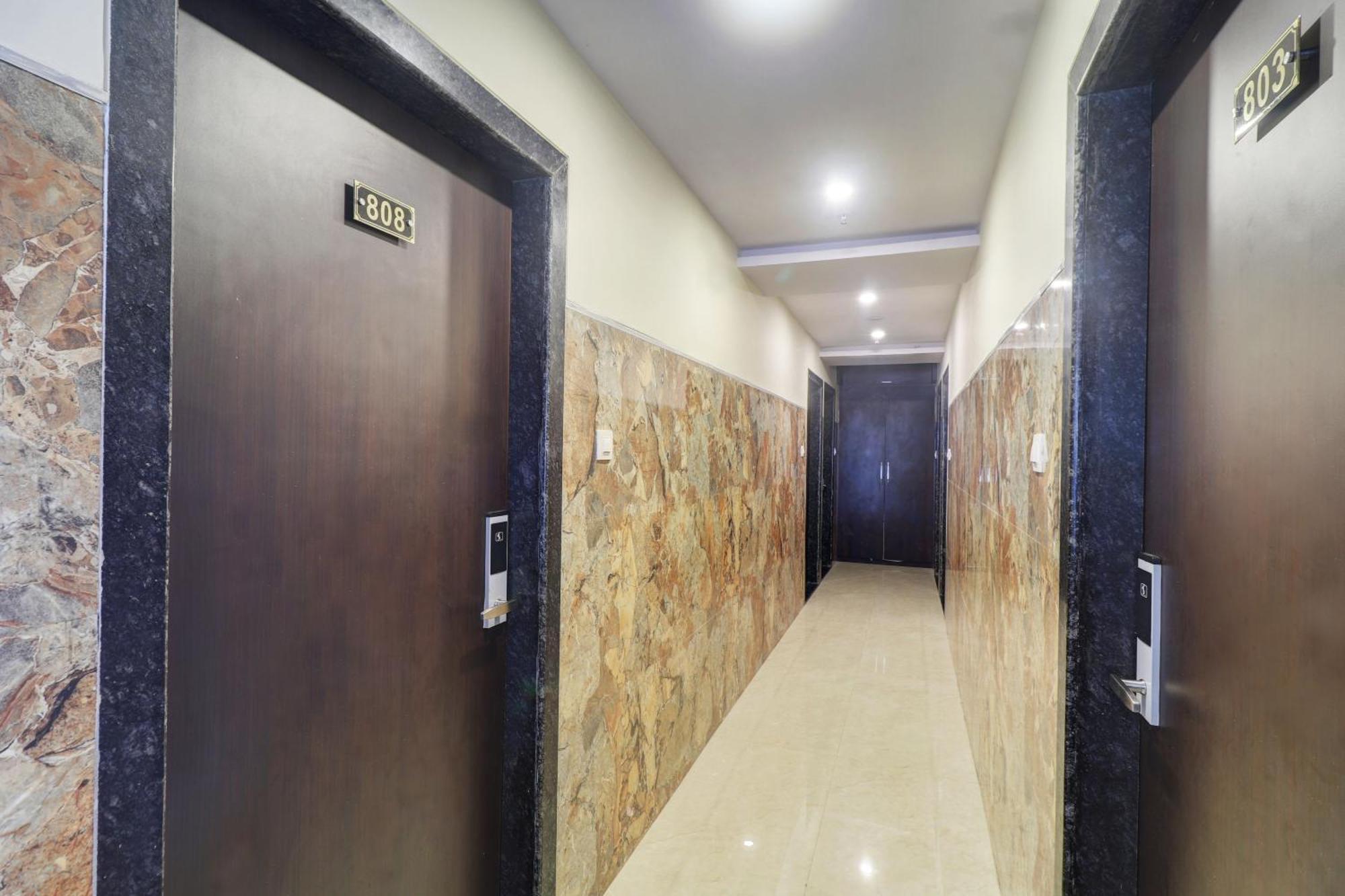 Hotel Dolphin- Fort Mumbai Exterior foto